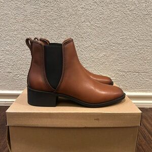 Steve Madden brown leather dares bootie